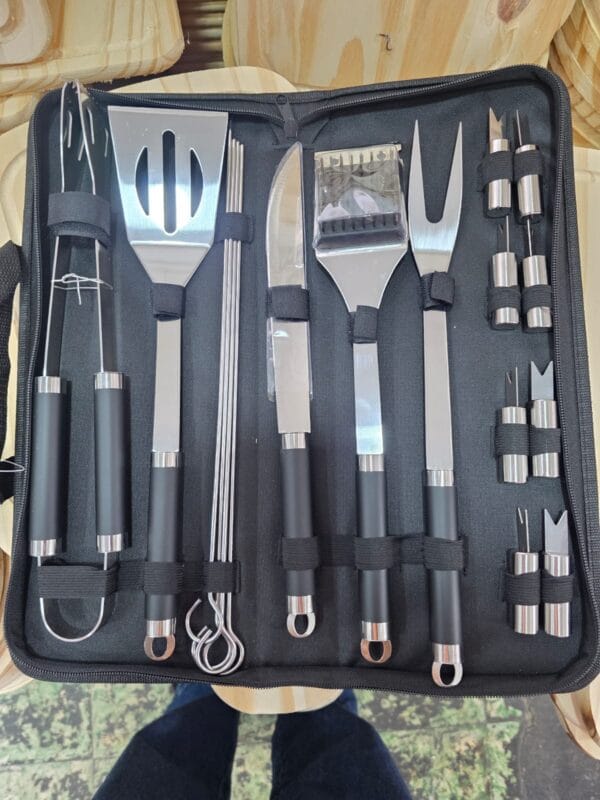 KIT PARRILLERO 17 PIEZAS