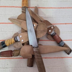 10 CUCHILLO DE TANDIL