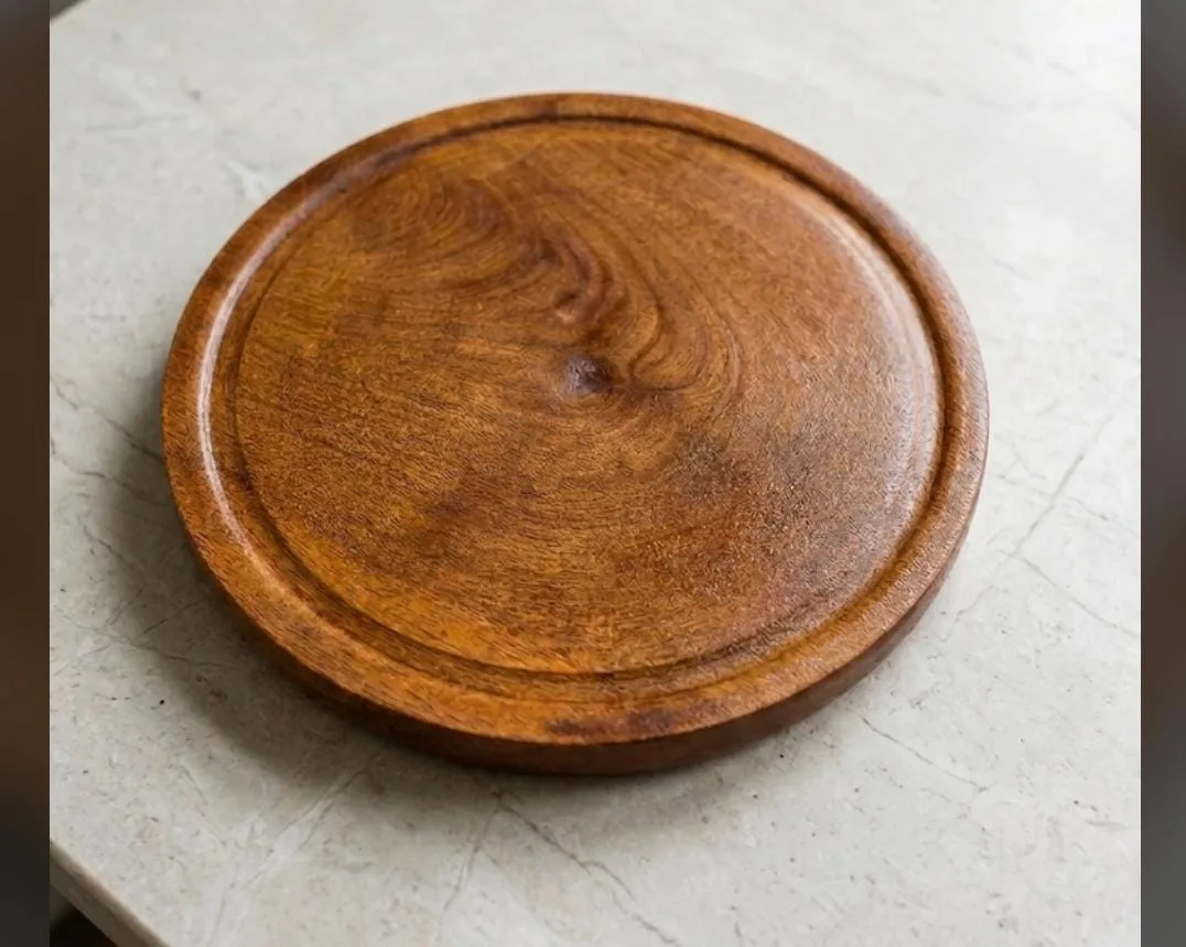 Platos de Algarrobo 22CM